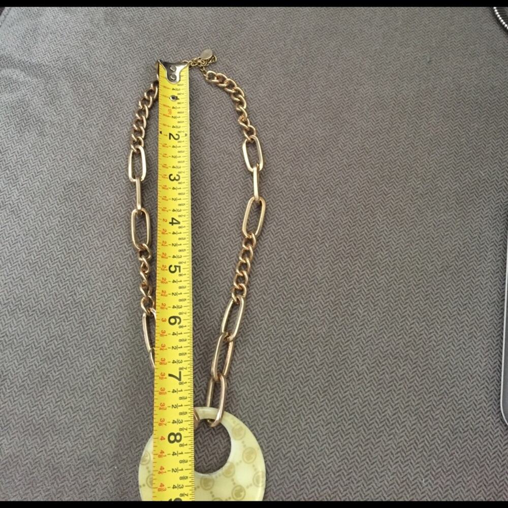 Gold Shell Necklace - Picture 3 of 5